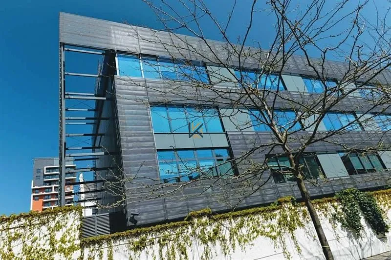 Pronájem kanceláře 540 m²